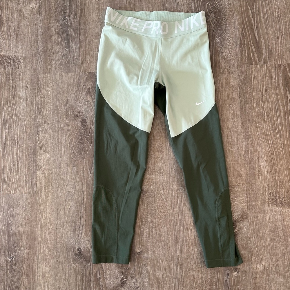 Nike dri-fit leggings size large